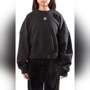 Adidas Women Sweatahirt Medium NWT